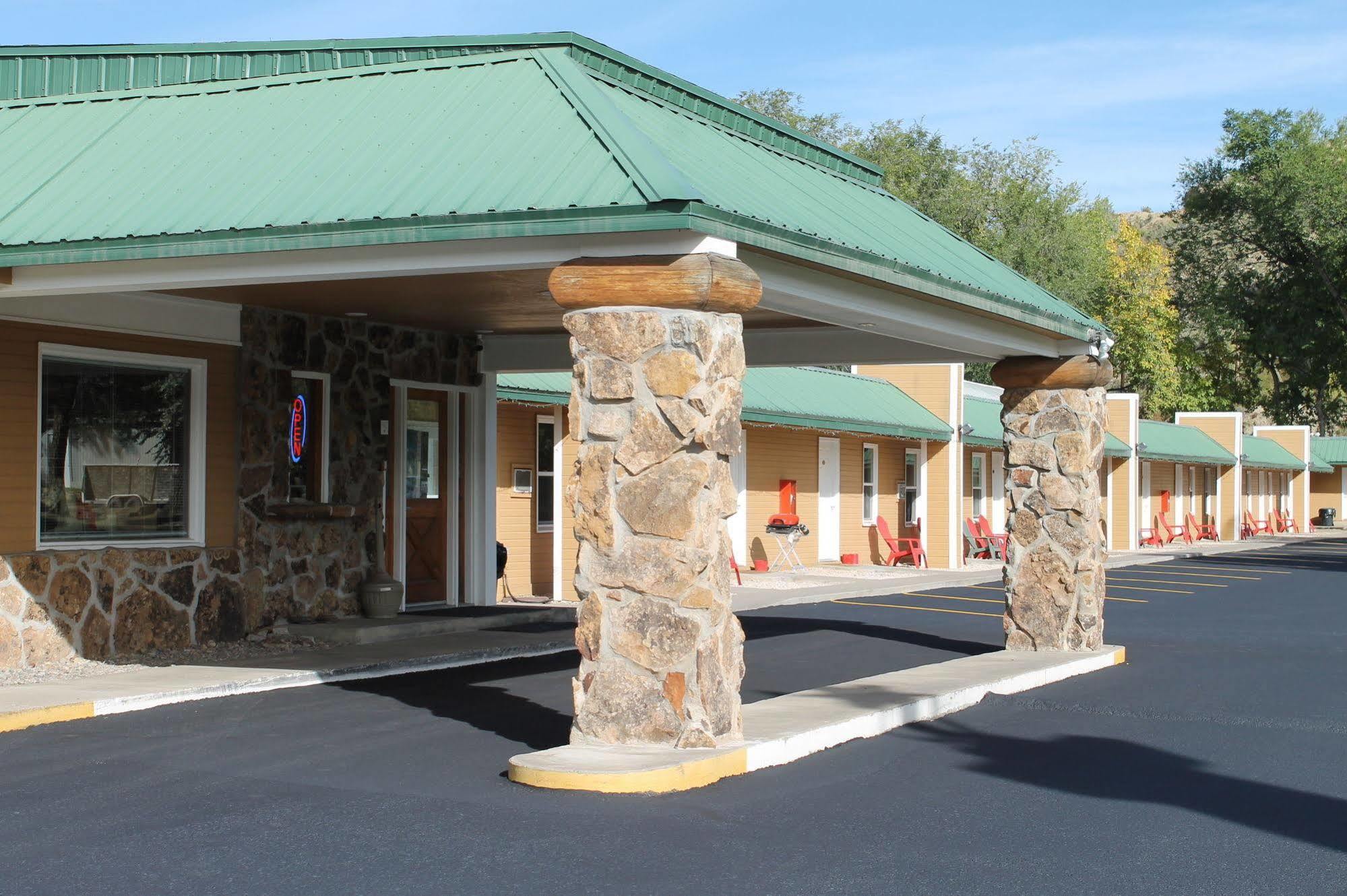 Western Star Inn Райфъл Екстериор снимка